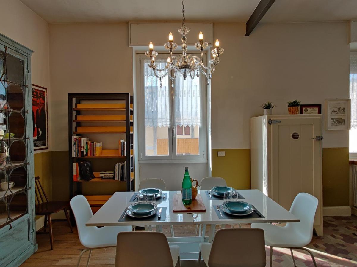 Elegante Trilocale A Milano Milão Exterior foto